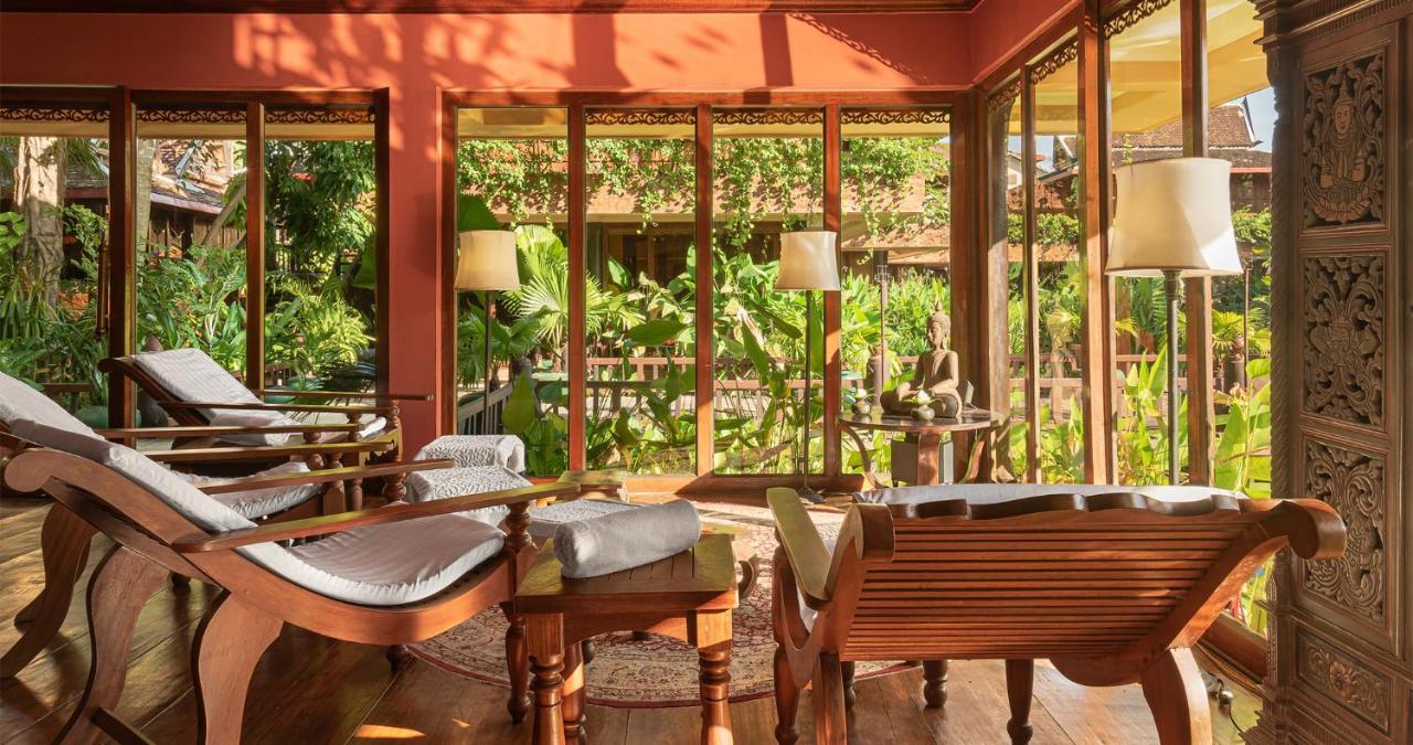Angkor Village Hotel - Small Luxury Hotels Of The World Σιέμ Ρέαπ Εξωτερικό φωτογραφία The restaurant at the hotel